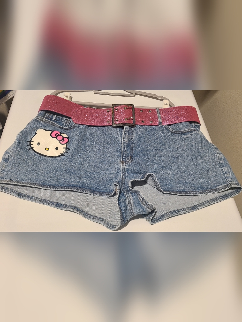Hot Topic Hello Kitty Denim Shorts with Pink Glitter Belt, Women's Size 20